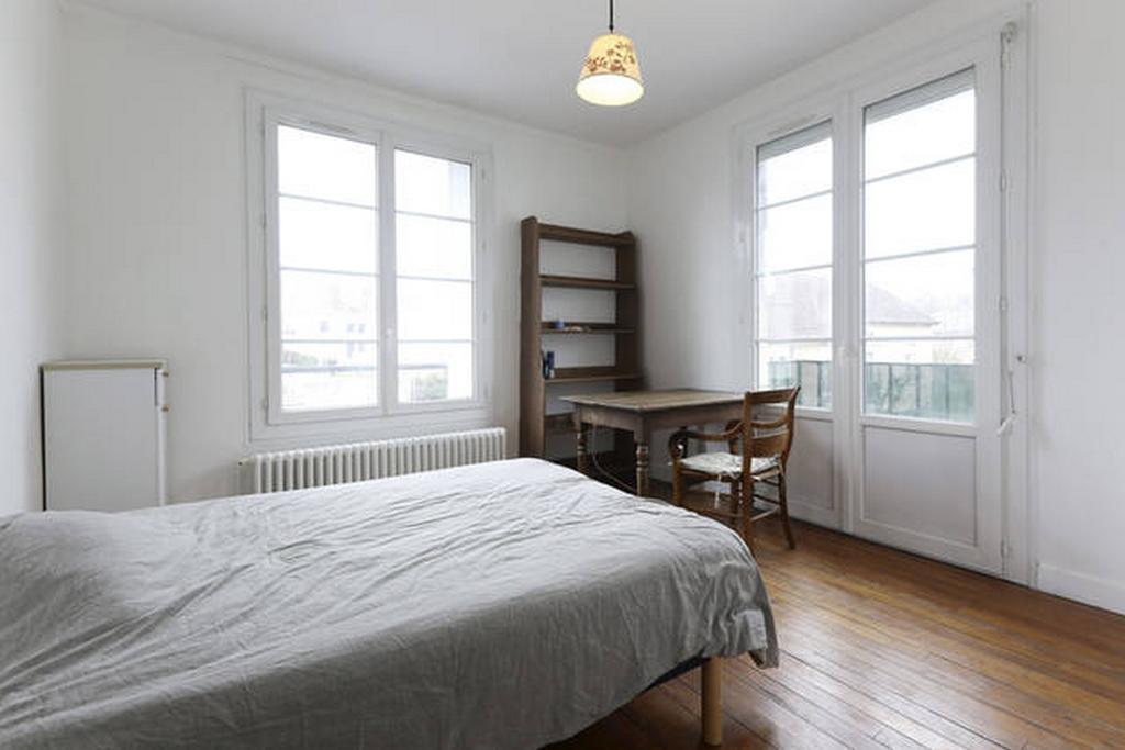 Chambres Meublees Chez L'Habitant Dans Appartement Proche Gare Sncf Креи Экстерьер фото